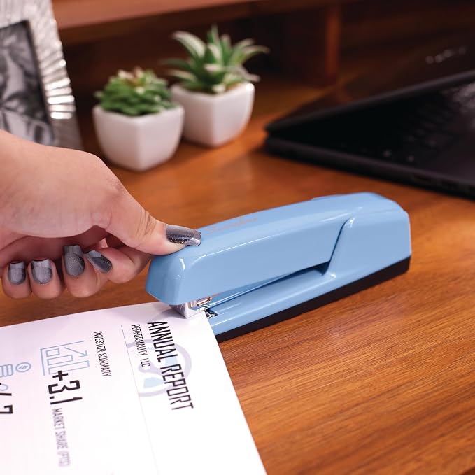 Swingline Stapler, 30 Sheet Capacity, 747 Business Stapler, Jam Free, Electric - Image 3
